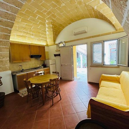 Villa La Dimora Di Coco Marsala Esterno foto