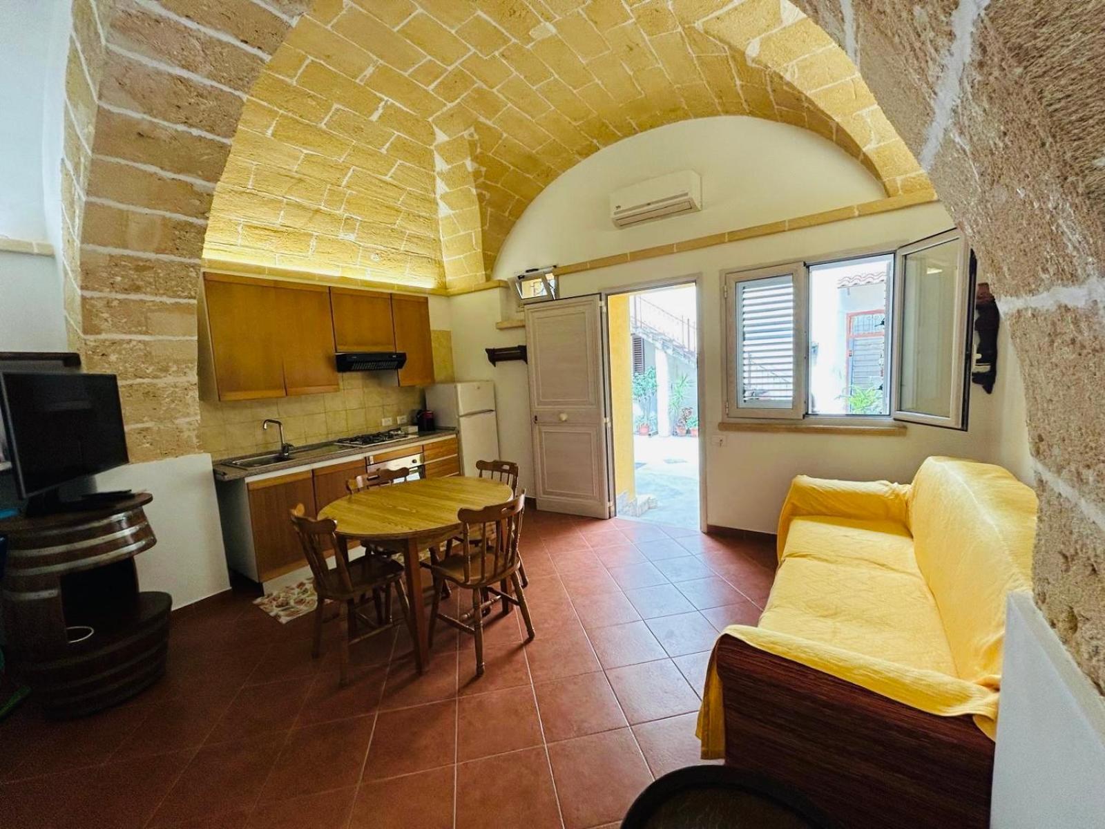 Villa La Dimora Di Coco Marsala Esterno foto